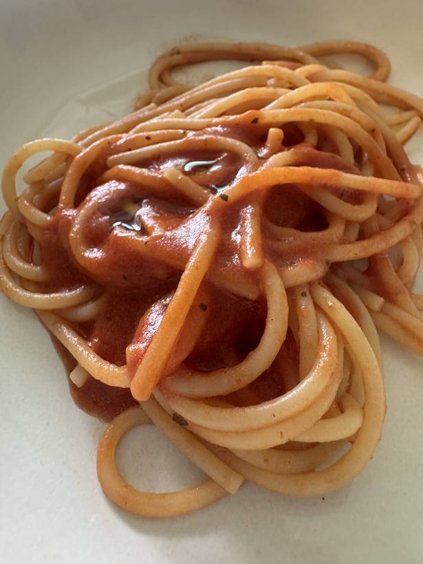 Spaghetti al pomodoro